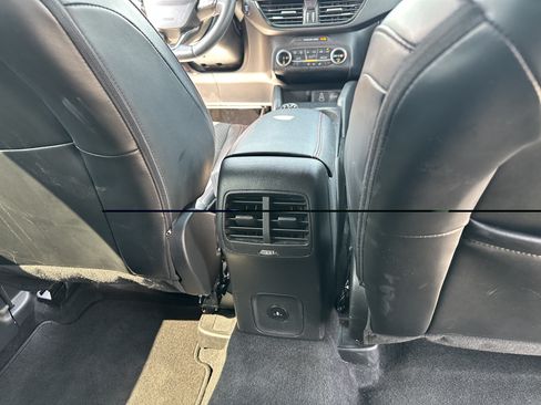 Used 2024 Ford Escape ST-Line AWD/4WD image 29