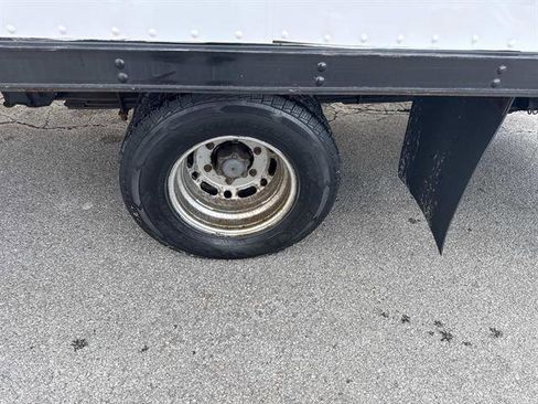 Used 2007 Freightliner Sprinter 3500 image 10