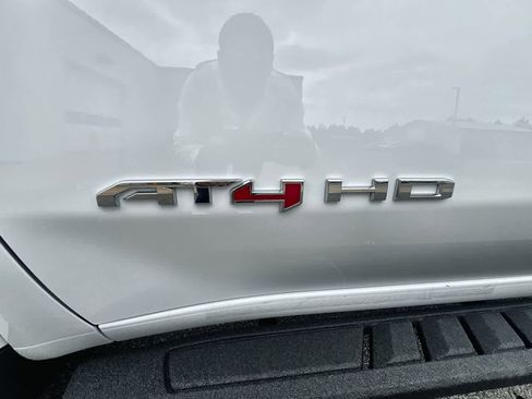 New 2026 GMC Sierra 2500 AT4 w/ AT4 Premium Plus Package image 32