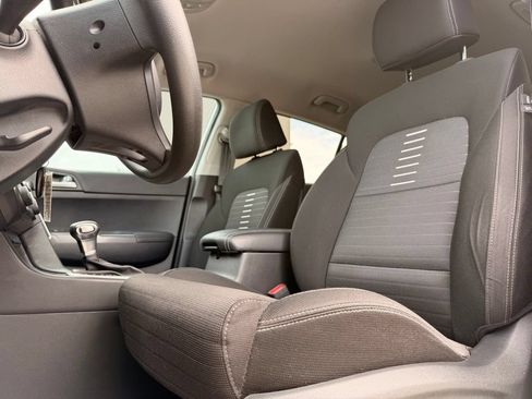 Used 2018 Kia Sportage LX w/ LX Popular Package FWD image 28
