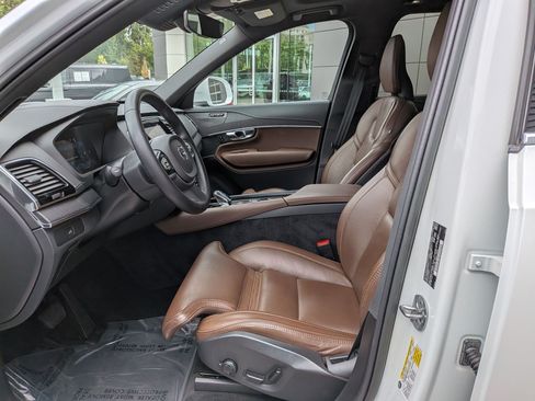 Used 2023 Volvo XC90 B6 Ultimate AWD/4WD image 25