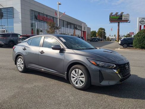 New 2025 Nissan Sentra S image 2