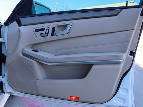 Used 2014 Mercedes-Benz E 350 Sedan image 10