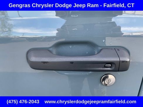 Used 2024 Jeep Wrangler Unlimited w/ Convenience Group AWD/4WD image 39