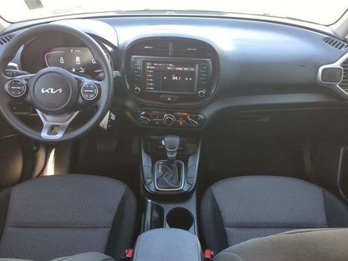Used 2024 Kia Soul LX w/ Option Group 015 image 13