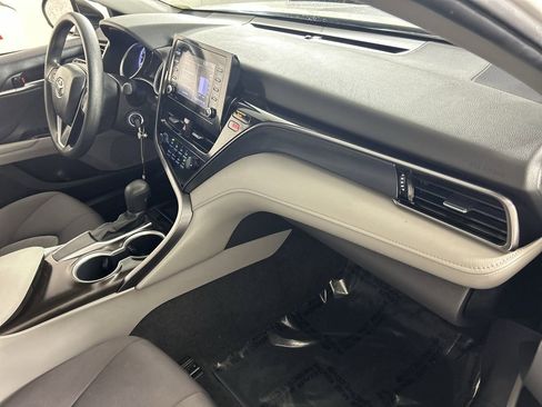 Used 2021 Toyota Camry LE w/ Carpet Mat Package (TMS) image 26