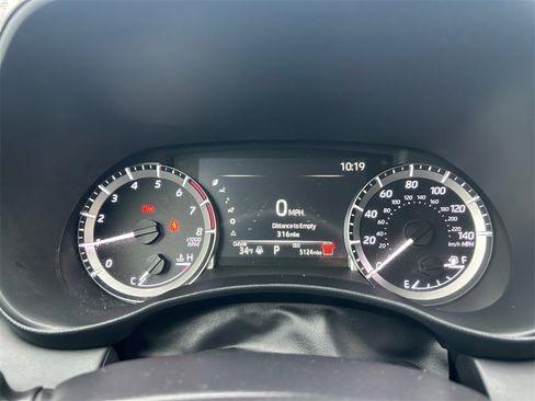 Used 2025 Toyota Highlander LE image 14