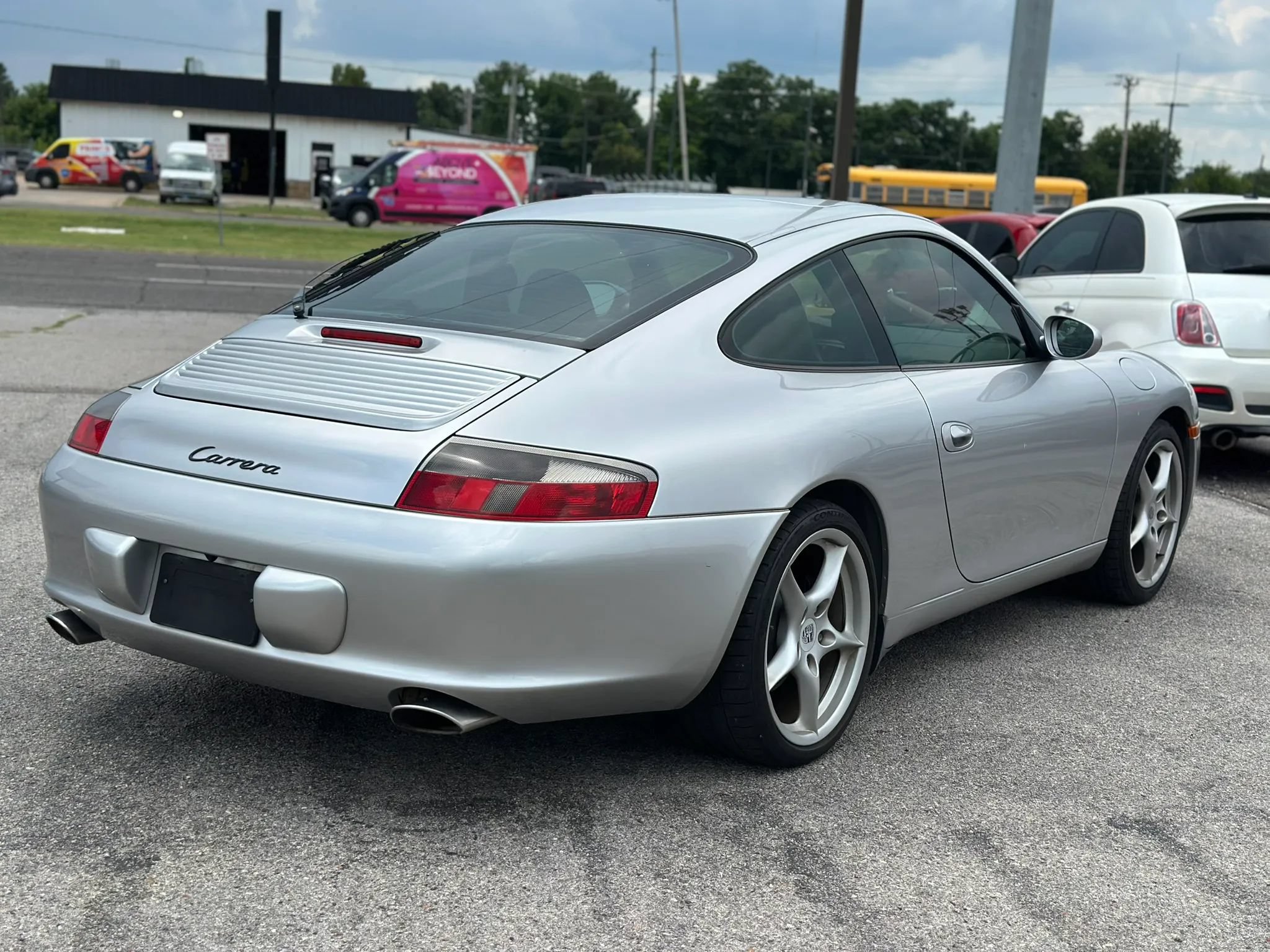 Used 2003 Porsche 911 Carrera RWD image 5