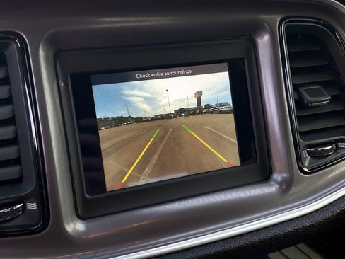 Used 2022 Dodge Challenger R/T image 16