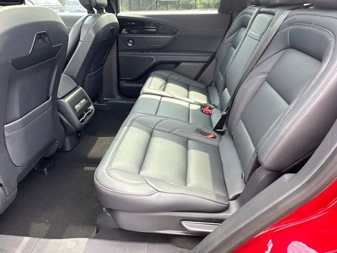 New 2025 Lincoln Nautilus Premier w/ Equipment Group 102A image 21