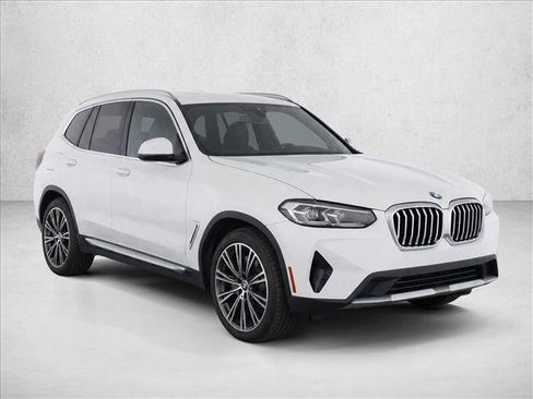 Used 2022 BMW X3 xDrive30i w/ Premium Package 2 (ZPA) AWD/4WD image 3