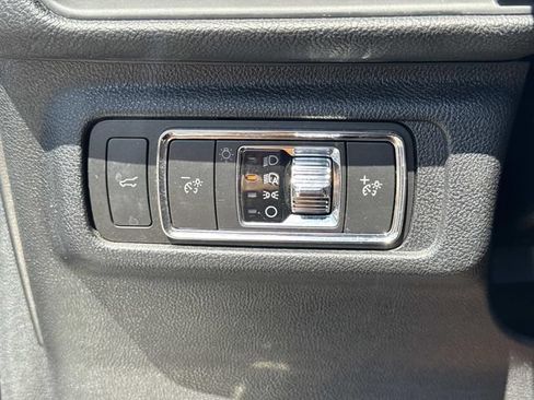 Used 2022 Lincoln Corsair FWD image 20