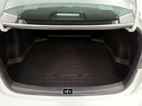 Certified 2023 Toyota Corolla SE image 40