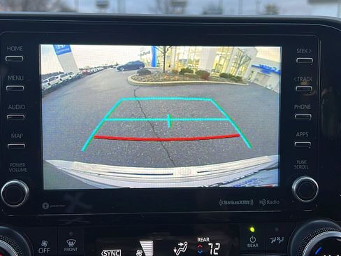 Used 2021 Toyota Highlander XLE image 30