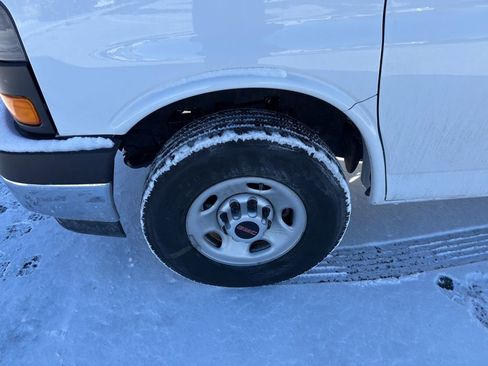 New 2025 GMC Savana 3500 Work Van w/ Power Convenience Package image 19