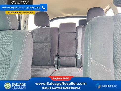 Used 2015 Nissan Pathfinder SV FWD image 13