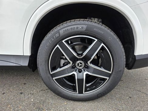 New 2026 Mercedes-Benz GLC 300 image 9