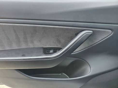 Used 2018 Tesla Model 3 Long Range AWD/4WD image 18