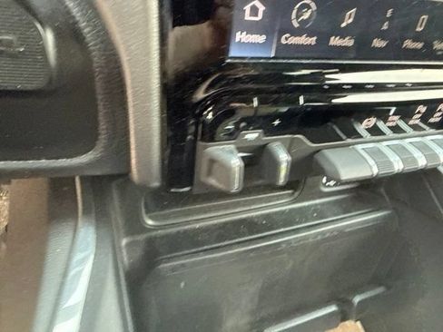 Used 2023 RAM 2500 Laramie AWD/4WD image 27