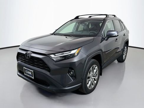Used 2023 Toyota RAV4 XLE Premium FWD image 3