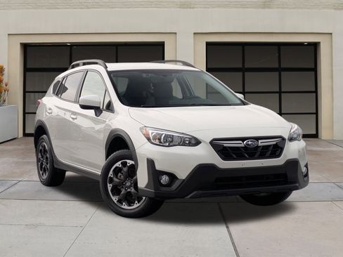 Used 2023 Subaru Crosstrek 2.0i Premium image 32