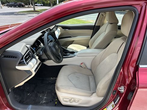 Certified 2020 Toyota Camry LE FWD image 16