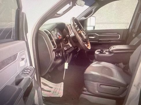 Used 2023 RAM 2500 Big Horn w/ Cold Weather Group AWD/4WD image 6