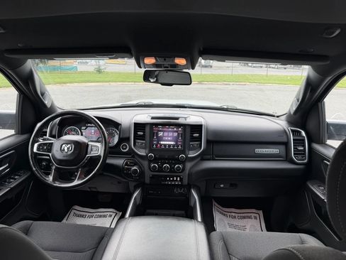 Used 2019 RAM 1500 Big Horn AWD/4WD image 14