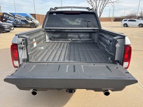 Used 2023 Honda Ridgeline Sport image 17