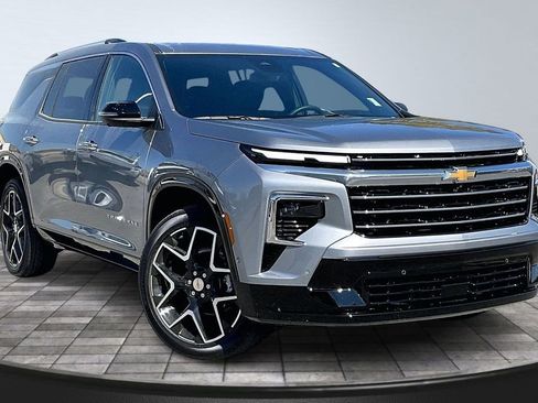 Used 2026 Chevrolet Traverse High Country w/ LPO, Floor Liner Package image 12