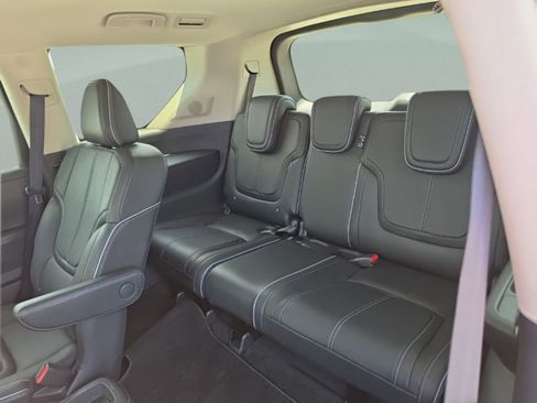 Used 2025 INFINITI QX80 Sensory AWD/4WD image 25