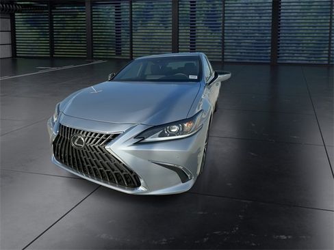 New 2025 Lexus ES 350 w/ Premium Package image 3