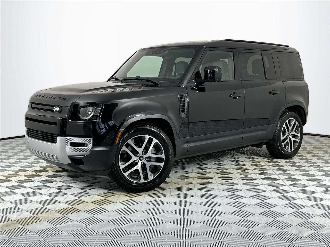 Certified 2025 Land Rover Defender 110 S AWD/4WD image 1