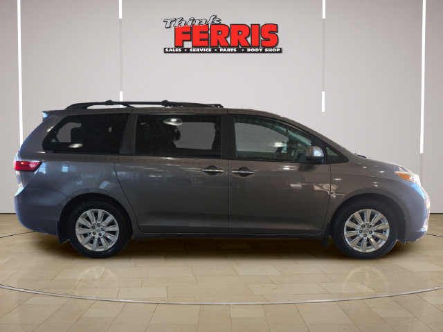 Used 2016 Toyota Sienna XLE w/ Outdoor Package AWD/4WD image 6