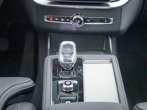 New 2026 Volvo XC90 B6 Ultra w/ Lounge Package image 32