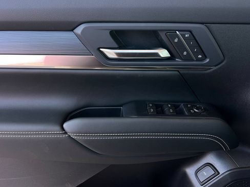 New 2026 GMC Terrain Elevation AWD/4WD image 8
