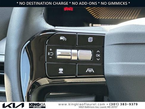 Used 2026 Kia Sorento LX FWD image 10