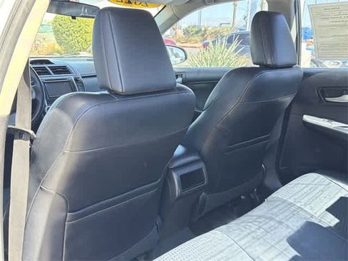 Used 2012 Toyota Camry SE image 15