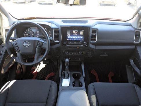 Used 2023 Nissan Frontier SV w/ SV Convenience Package image 16