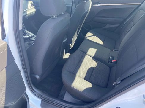 Used 2020 Hyundai Elantra SE w/ Cargo Package (C1) image 13