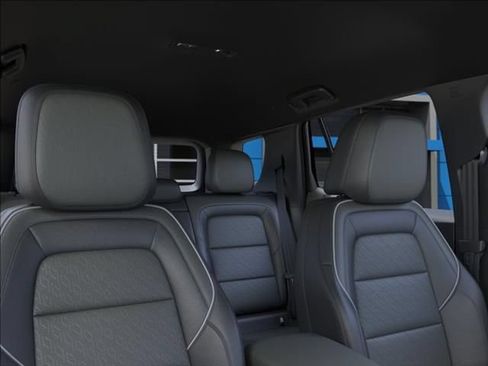 New 2026 Chevrolet Equinox LT w/ Convenience Package II FWD image 29