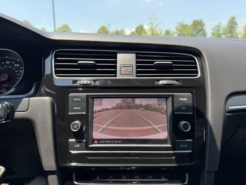 Used 2018 Volkswagen GTI S FWD image 24