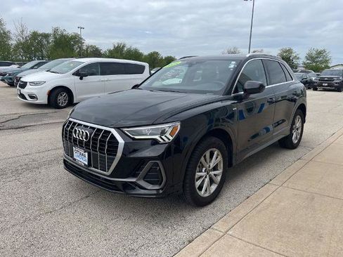 Used 2025 Audi Q3 2.0T Premium AWD/4WD image 2