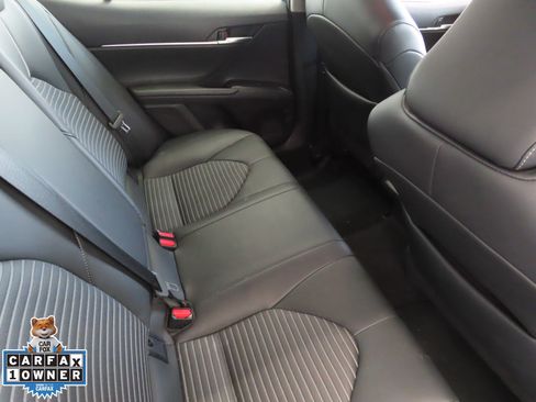 Used 2024 Toyota Camry SE image 25
