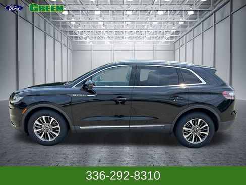Certified 2023 Lincoln Nautilus AWD w/ Premium Package image 2