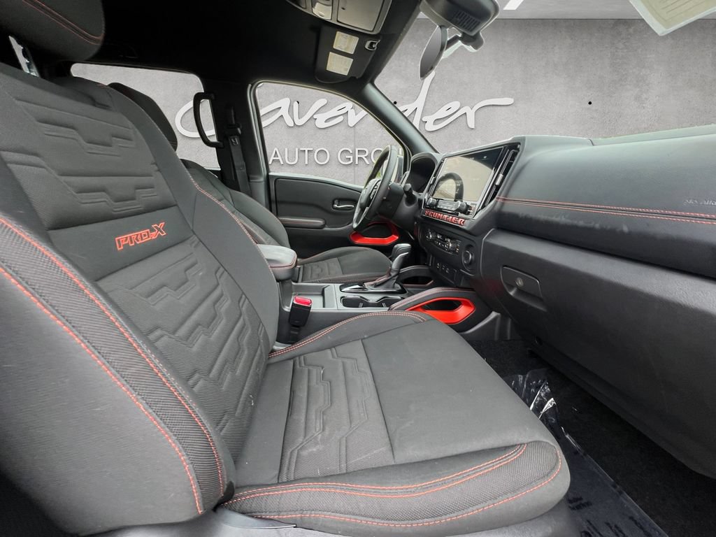 Certified 2025 Nissan Frontier Pro-X RWD image 24