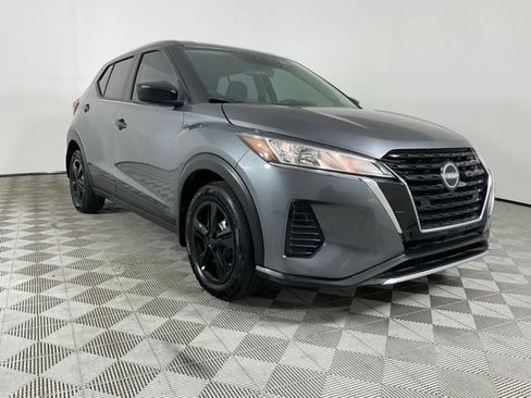 Used 2024 Nissan Kicks S FWD image 12