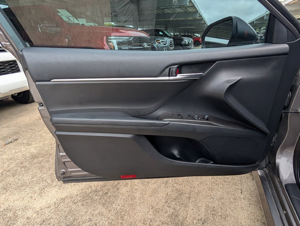 Used 2023 Toyota Camry LE FWD image 19