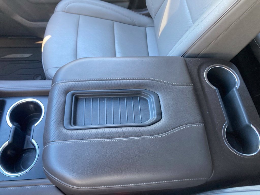 Certified 2023 GMC Yukon SLT w/ SLT Luxury Package AWD/4WD image 38