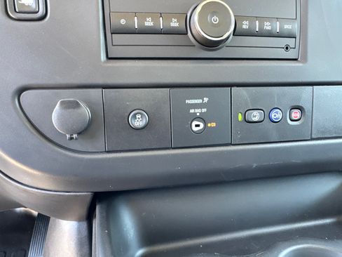 New 2025 GMC Savana 3500 w/ Power Convenience Package RWD image 27